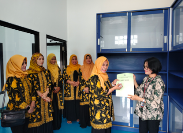 Agrowisata Nanas Persekutuan dan Perkumpulan Mega Buana